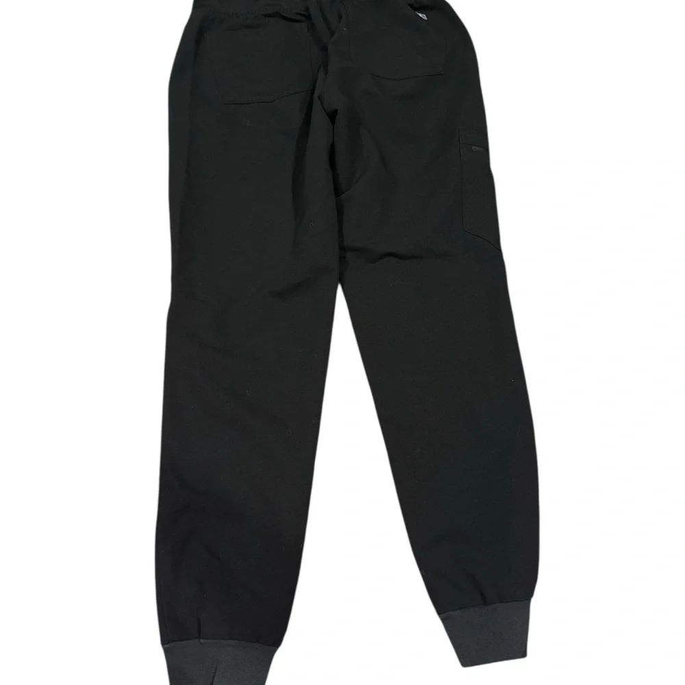 Figs Men's Black Jogger scrub pants
